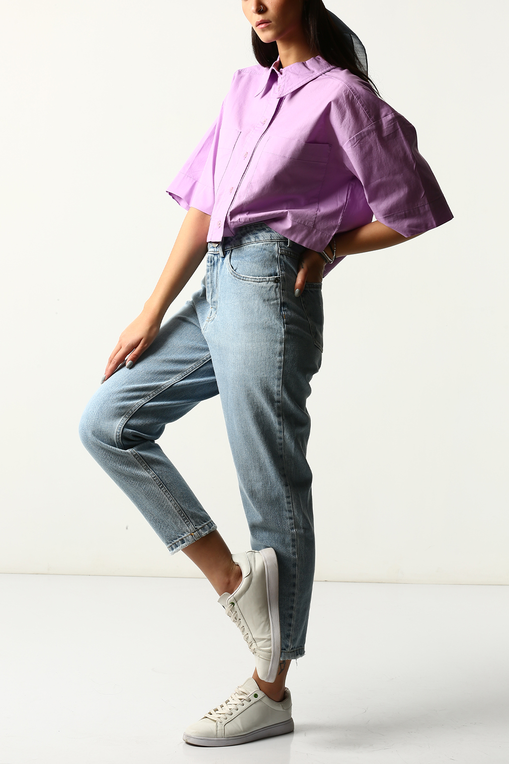 1127197860-4-1024x1536