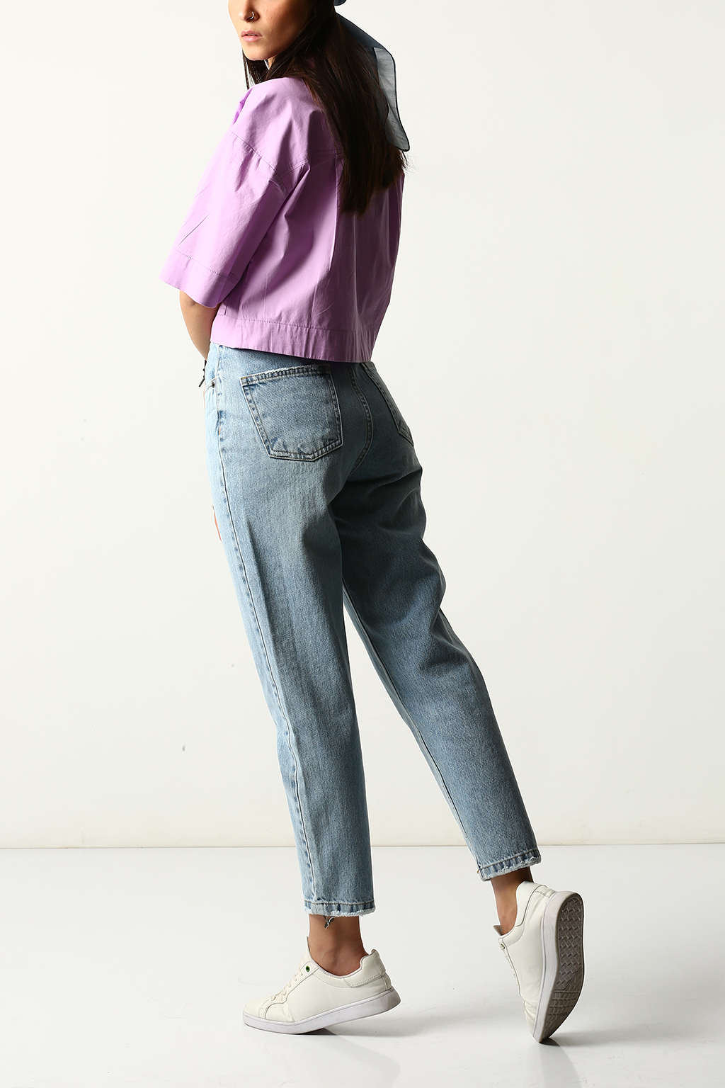 1127197860-2-1024x1536