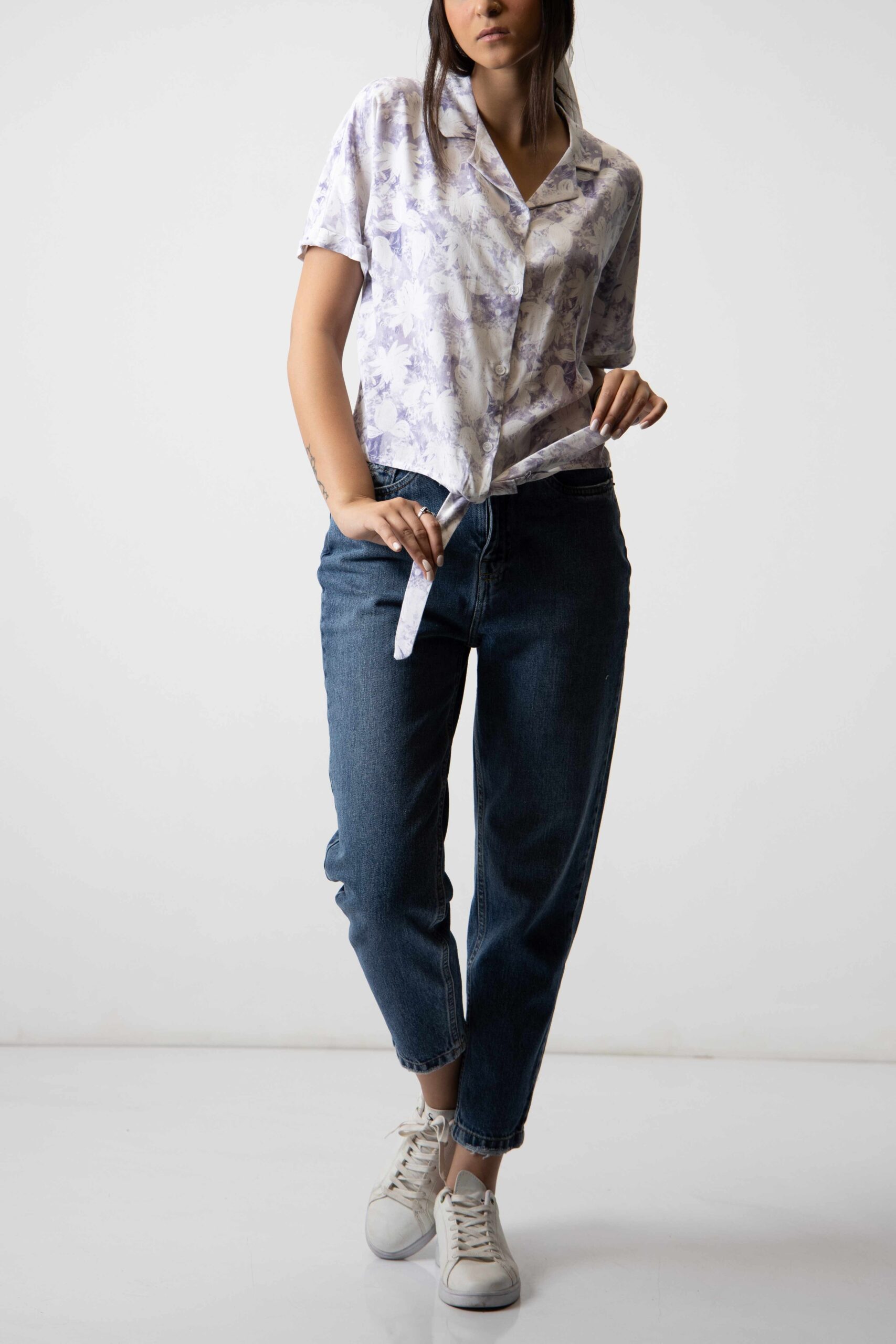 شومیز یقه انگلیسی جلو گره ای