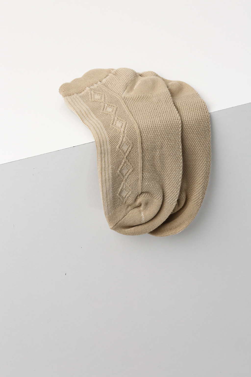 جوراب مچی طرح برجسته لوزی زنانه