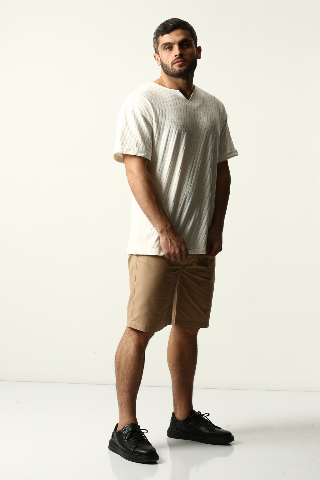 تیشرت آستین کوتاه یقه کوبایی مردانه