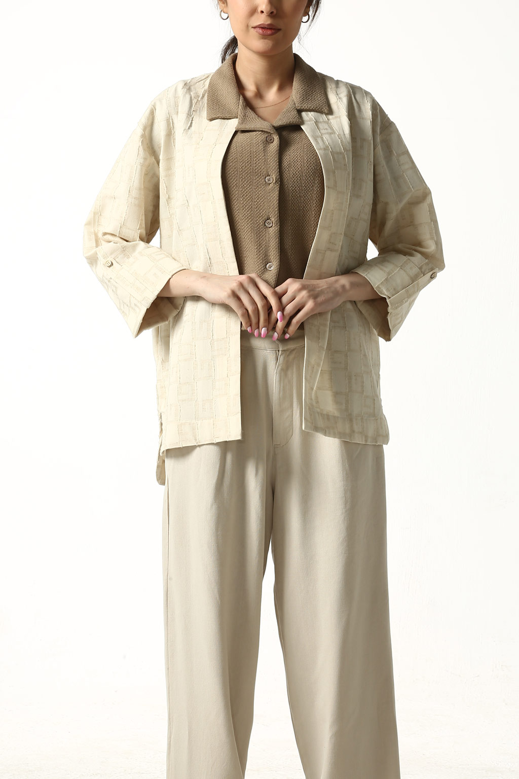 مانتو یقه گرد پایین گرد چاکدار زنانه