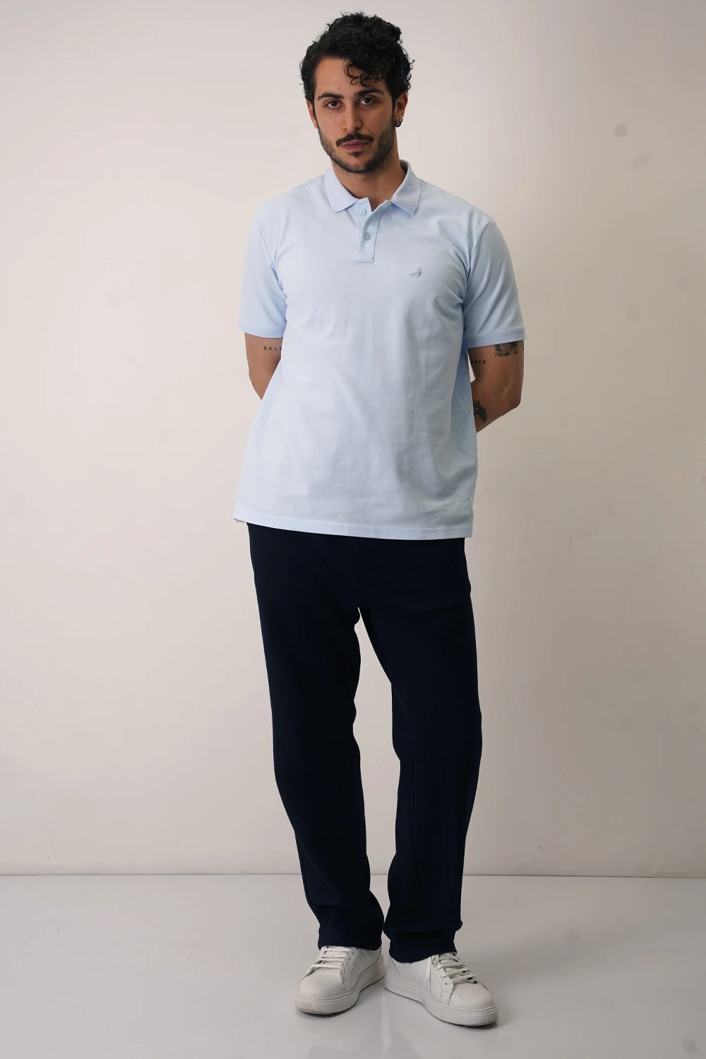 1231237350-1.jpg