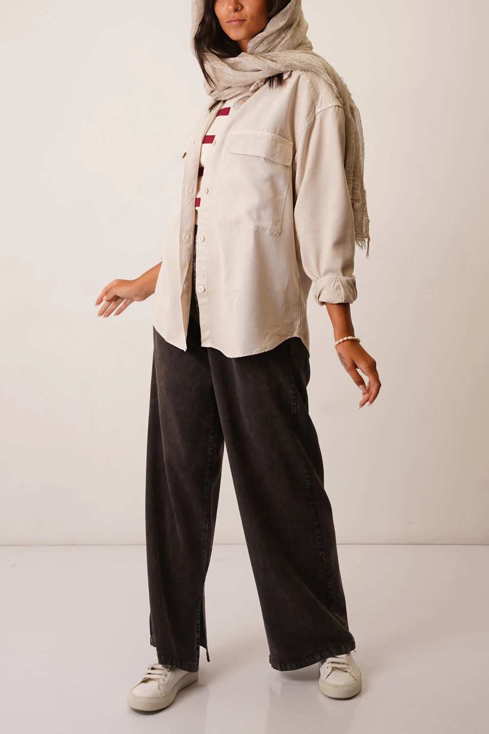 1127237005-3.jpg