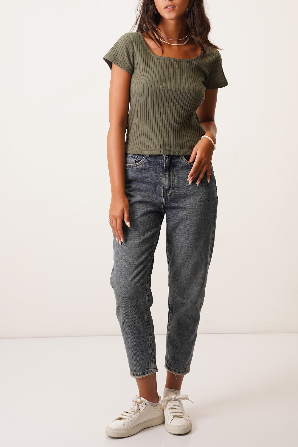 تیشرت کراپ آکاردئونی زنانه