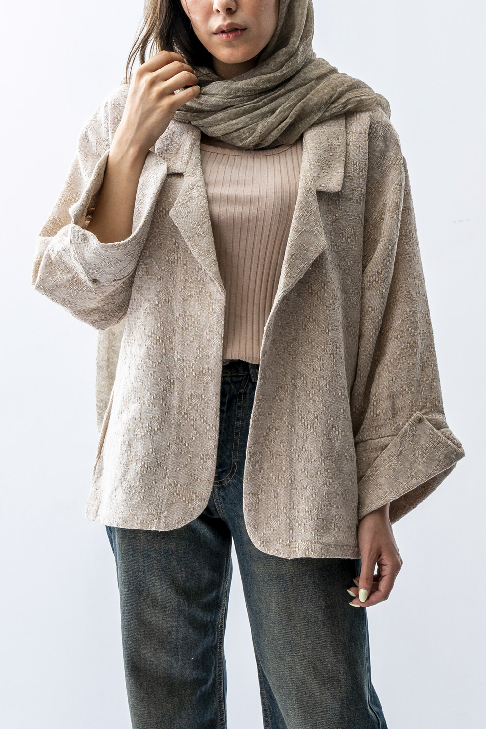 مانتو یقه برگردان ژاکارد چاکدار زنانه