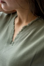 1102243678-2.jpg