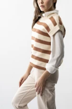 1125247736-3.jpg