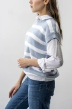 1125247751-3.jpg