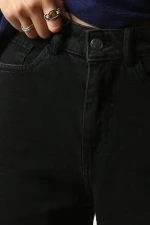 1104234199-2.jpg