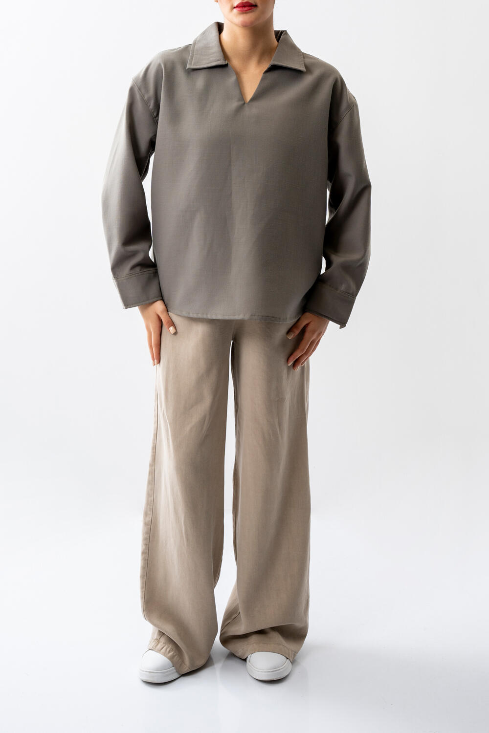 شومیز یقه برگردان جلو بسته مچ بلند زنانه