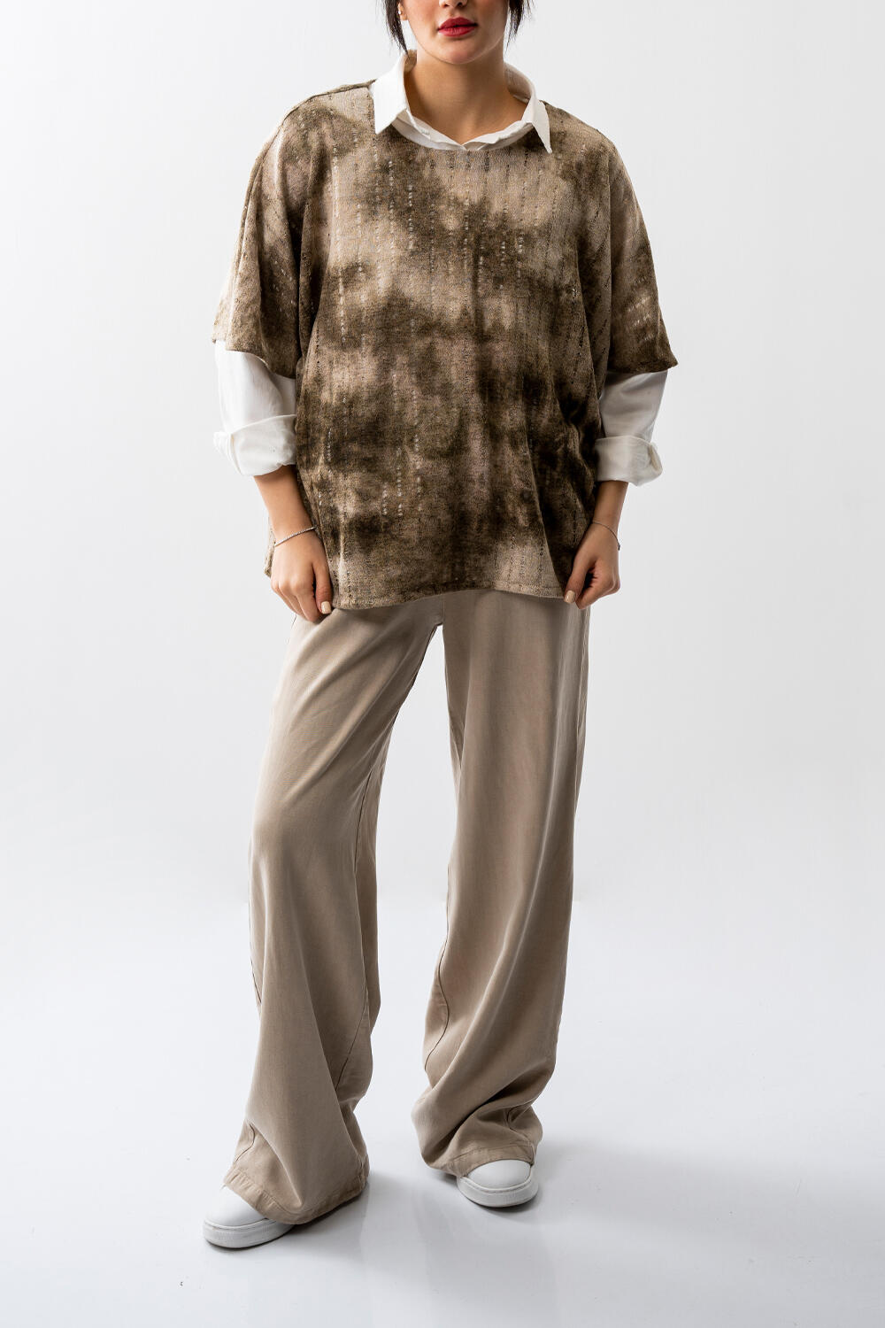 تیشرت آستین سرخود پاکتی زنانه